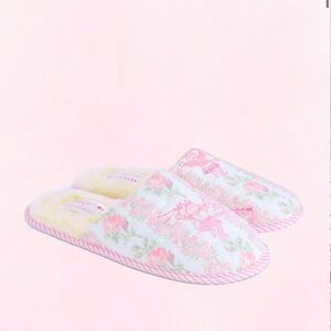 Loveshackfancy x Roller Rabbit Heirloom Monkey Quilted Slippers size Small NWT